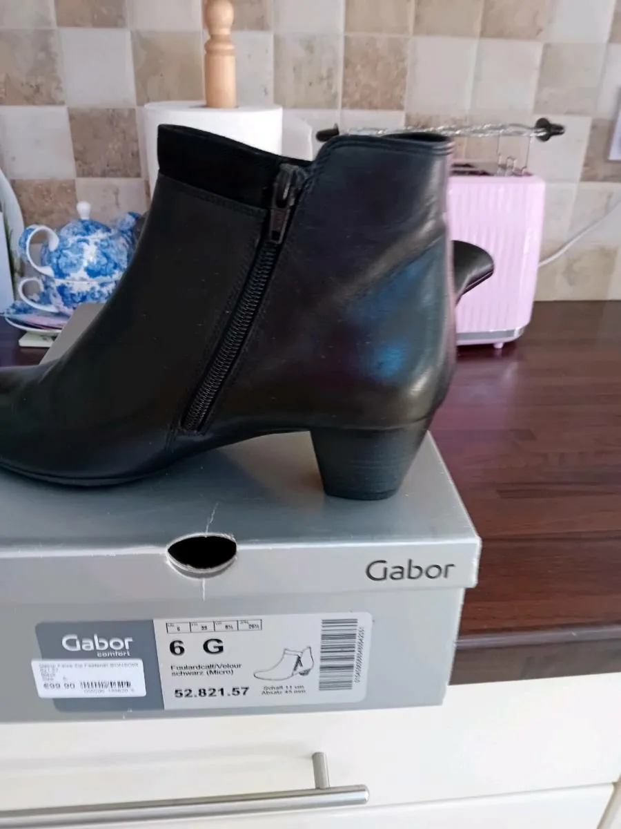 GABOR LADIES ANKLE BOOTS NEW BOXED - Image 1