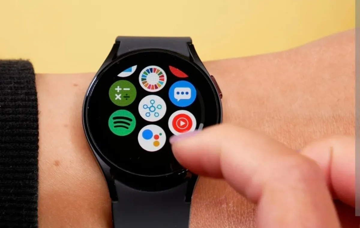 Buy Galaxy s24 256Gb and GET Free Watch 5 - Image 4