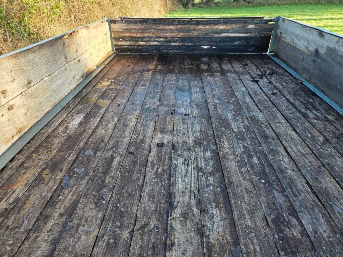 Tipping trailer - Image 3