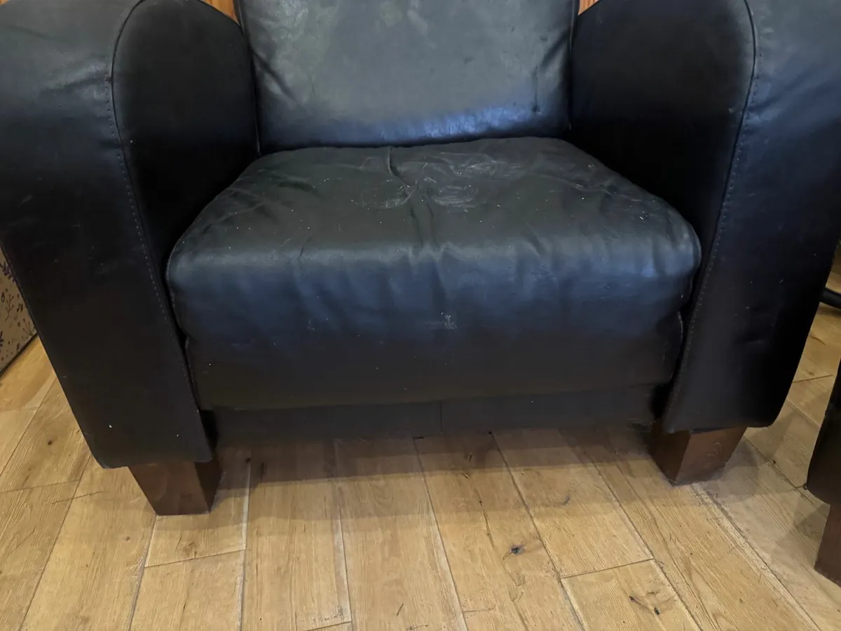 Sofa seat and pouf free to collect - Image 1