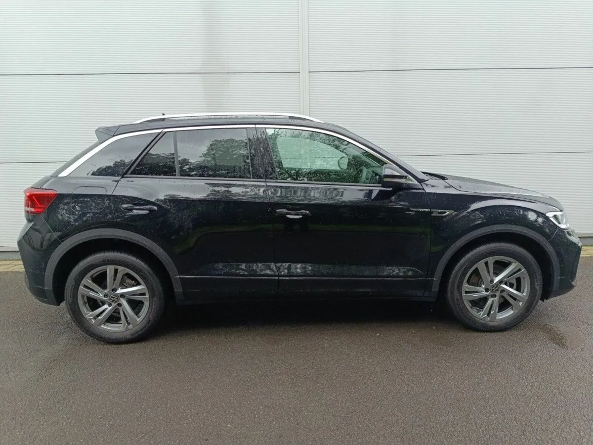 Volkswagen T-Roc T-Roc R-Line 2.0TDi 150Bhp DSG 2W - Image 2