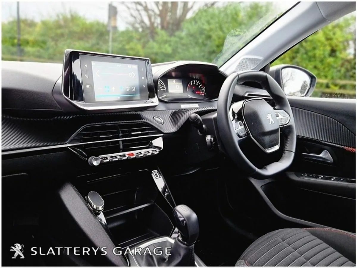 Peugeot 208 1.2 Puretech 75 bhp Active - Image 2