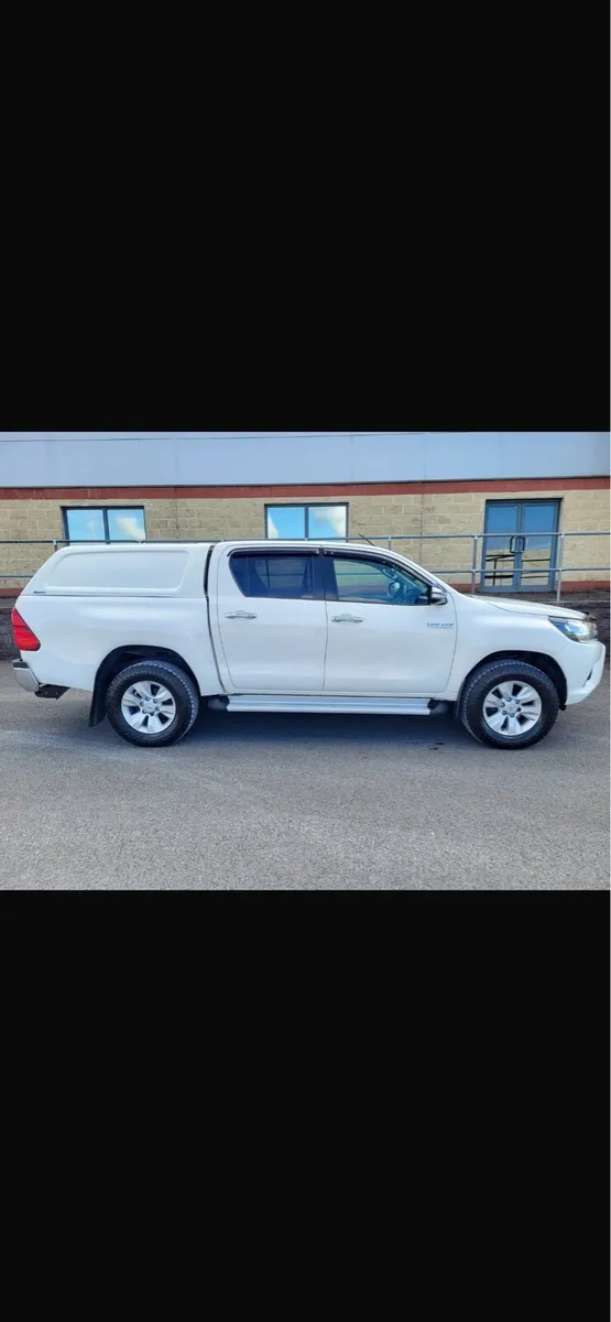 Toyota Hilux - Image 1