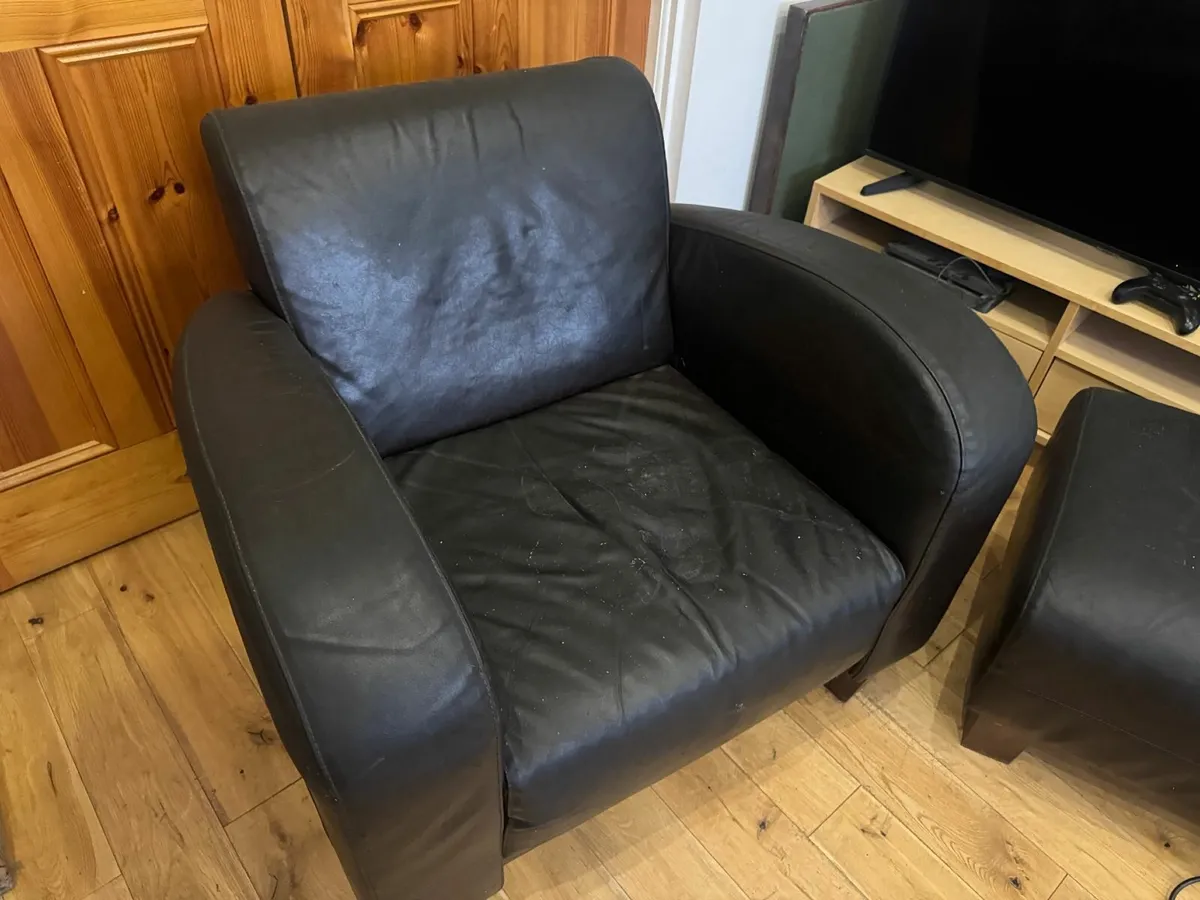 Sofa seat and pouf free to collect - Image 4