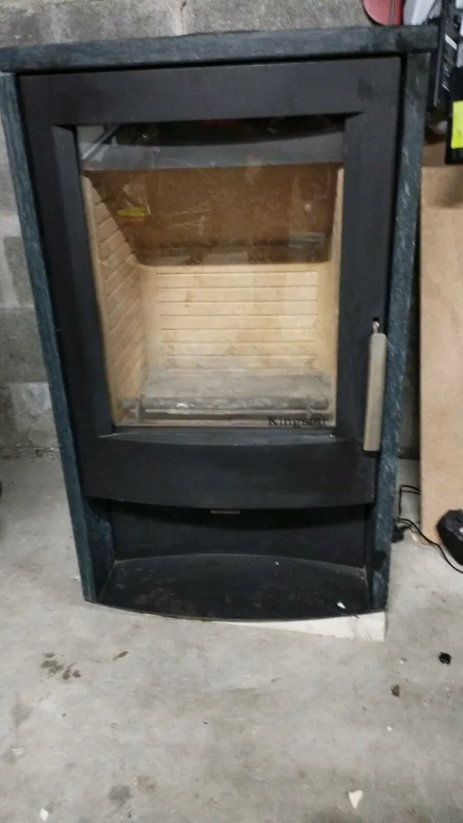 Kingstar log burner stove - Image 1