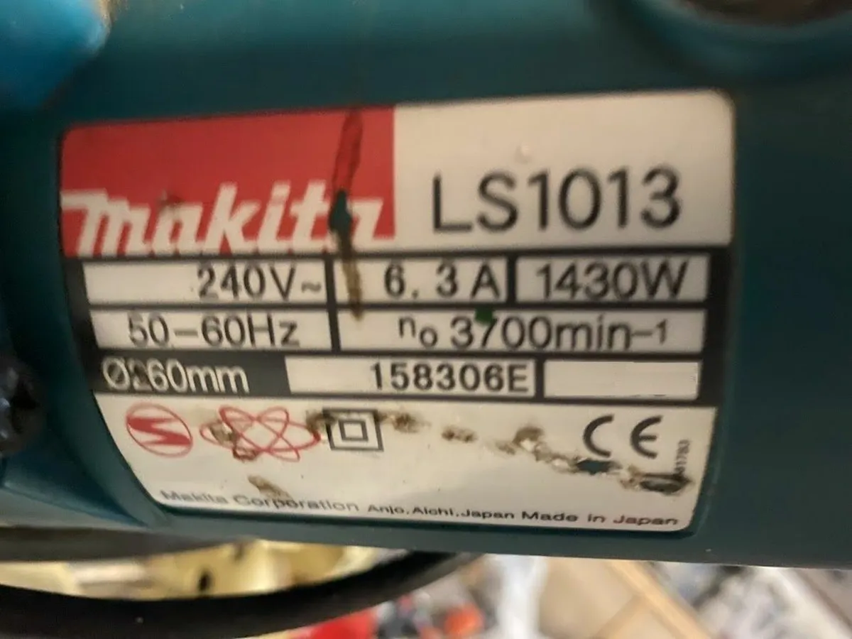Makita Sliding  Mitre Saw - Image 3