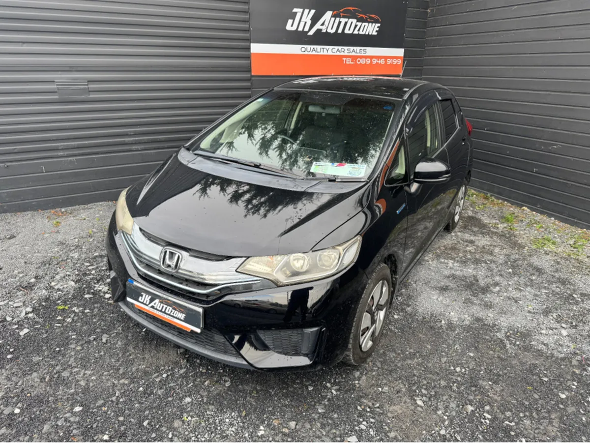 Honda Fit 1.5 HYBRID AUTO - Image 3
