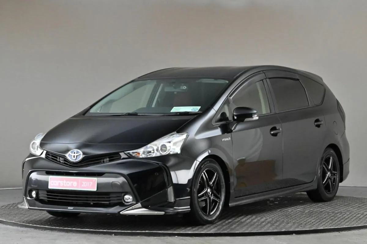 Toyota Prius *JAN 2026 PRICING NOW* ALPHA 1.8 HYBR - Image 3