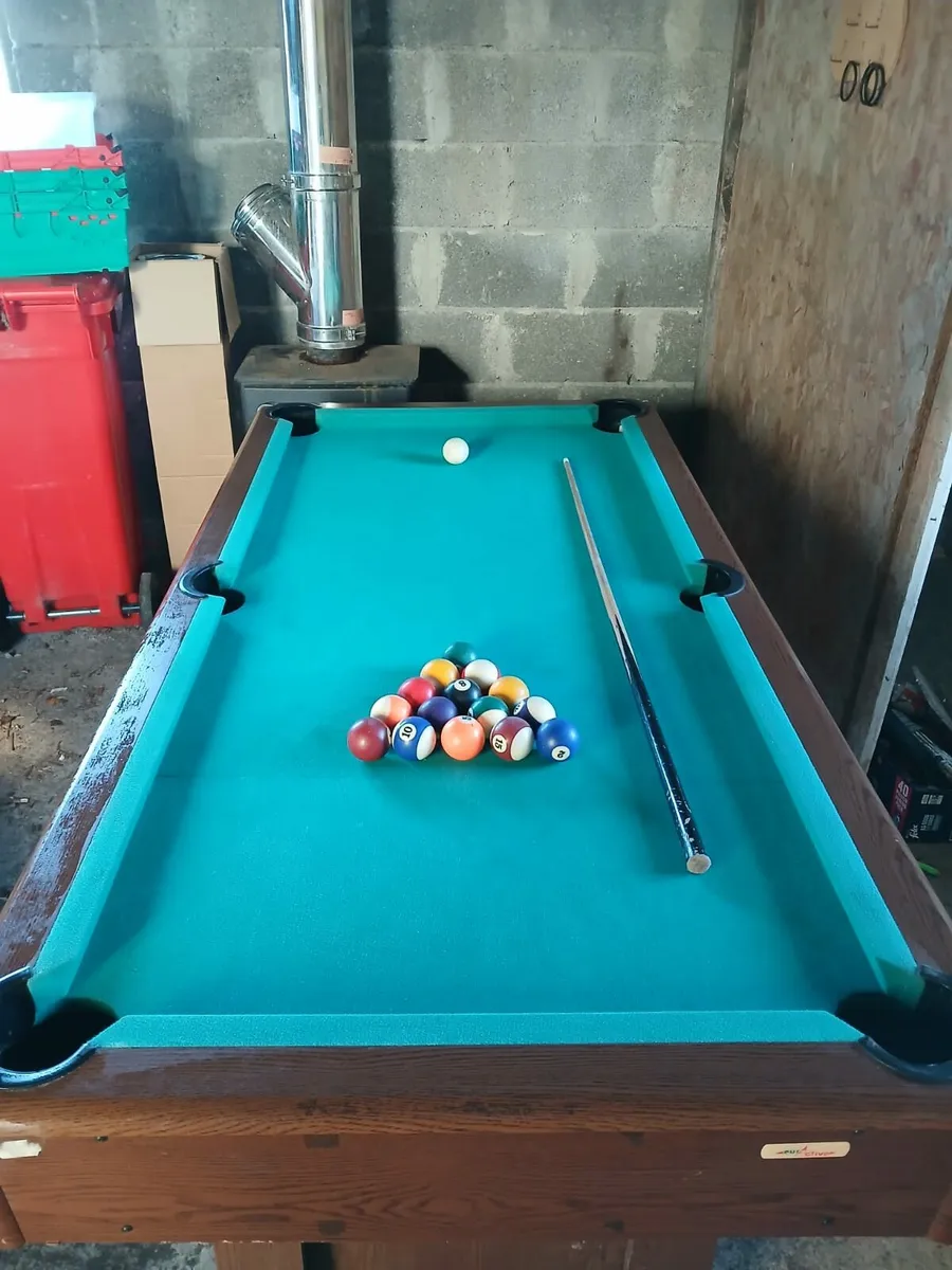 Pool table - Image 2