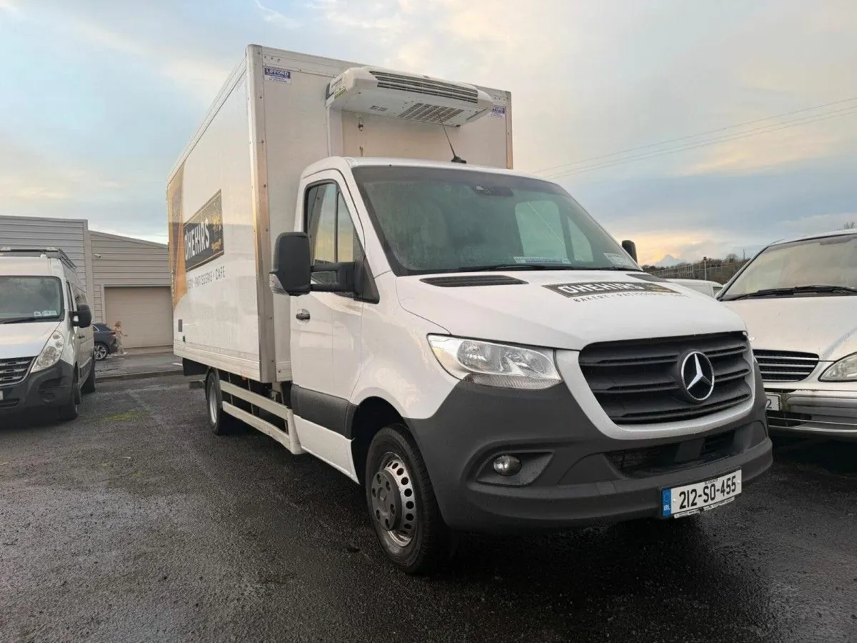 Mercedes-Benz Sprinter 516/43 5000kg Fridge Box Bo - Image 1
