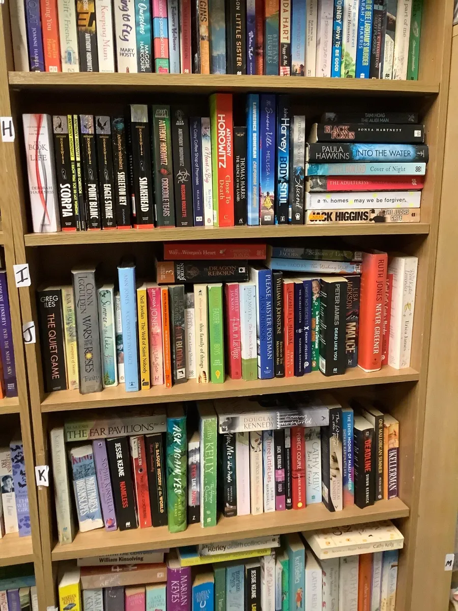 DVDs and books - Image 4