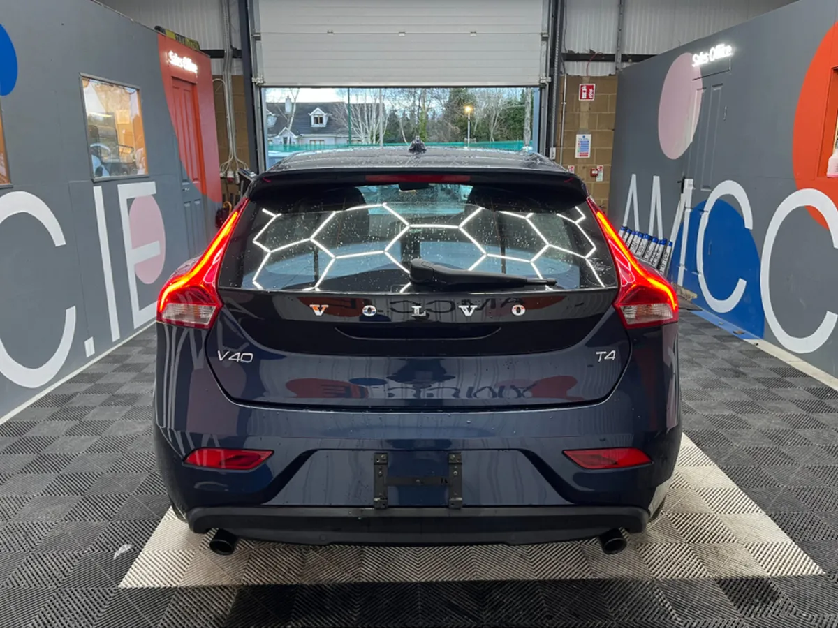Volvo V40 €11950 2015 VOLVO V40 T4 SE 1.6 AUTOMATI - Image 3