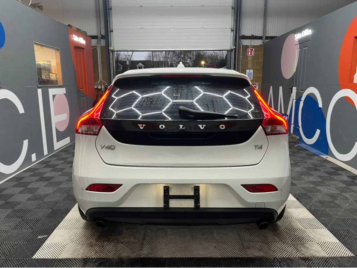 Volvo V40 €10950 2014 VOLVO V40 T4 1.6 AUTOMATIC / - Image 3