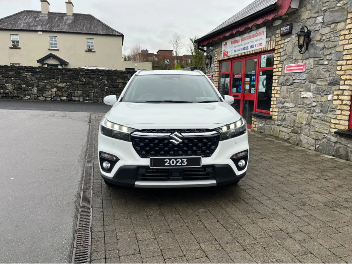 Suzuki SX4 S-CROSS MOTION B-JET BOOSTERJET - Image 1