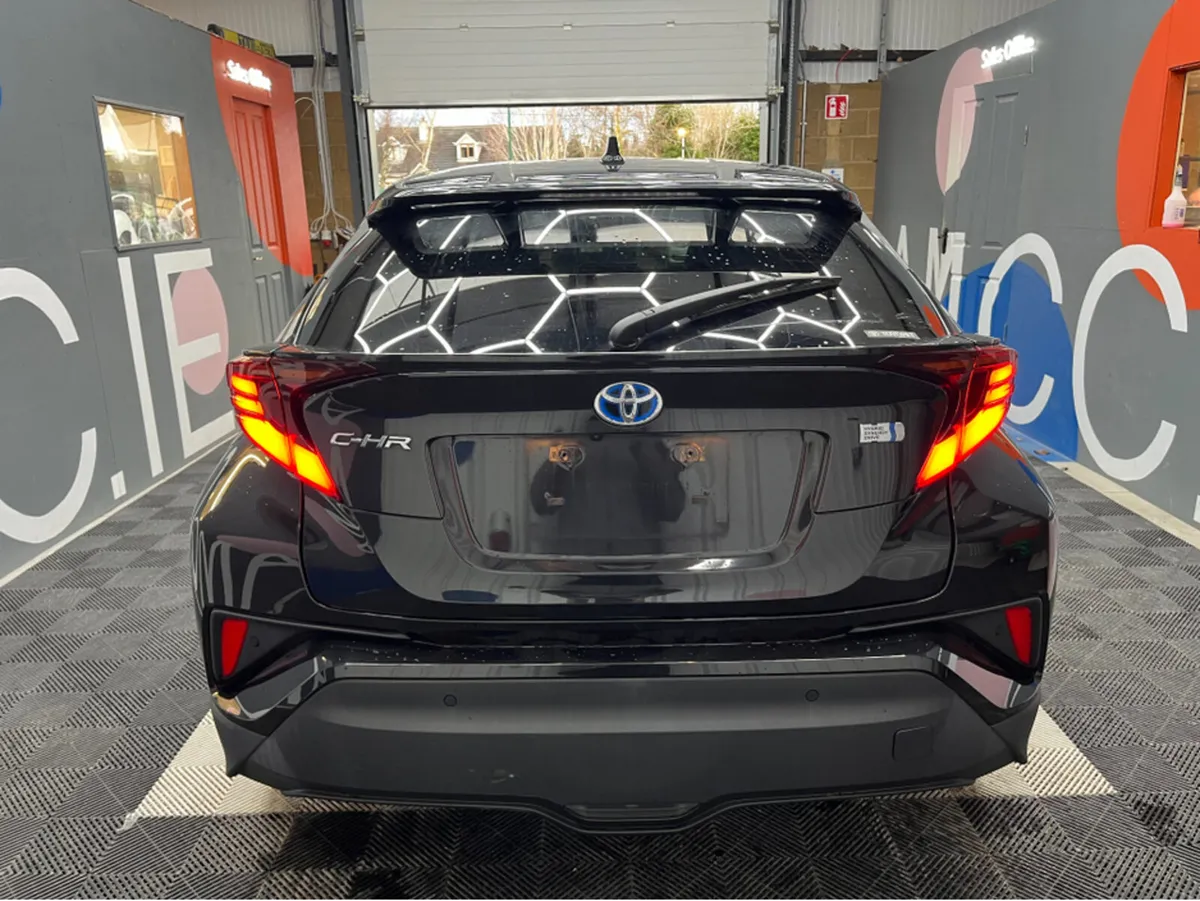 Toyota C-HR 2020 TOYOTA C-HR HYBRID G 1.8 AUTOMATI - Image 3