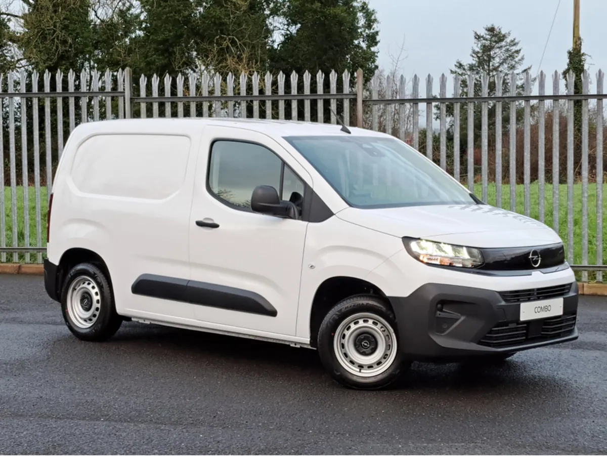 Opel Combo KOMFORT  L1H1 1.5TD 100BHP  **LED HEADL - Image 2