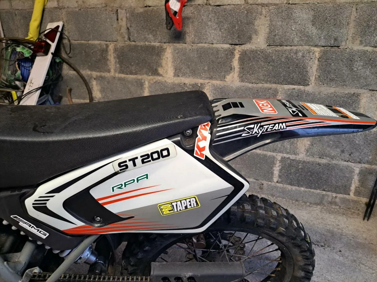 Skyteam ST200 Dirt Bike - Image 2