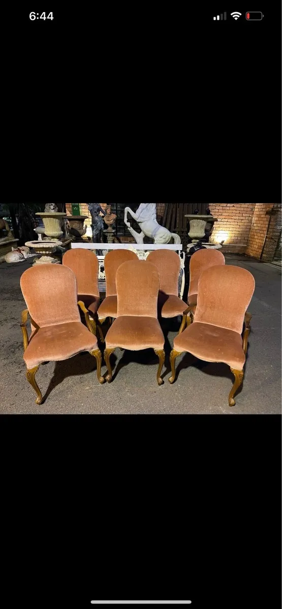 8 dinning chairs perfect for Christmas 🎄