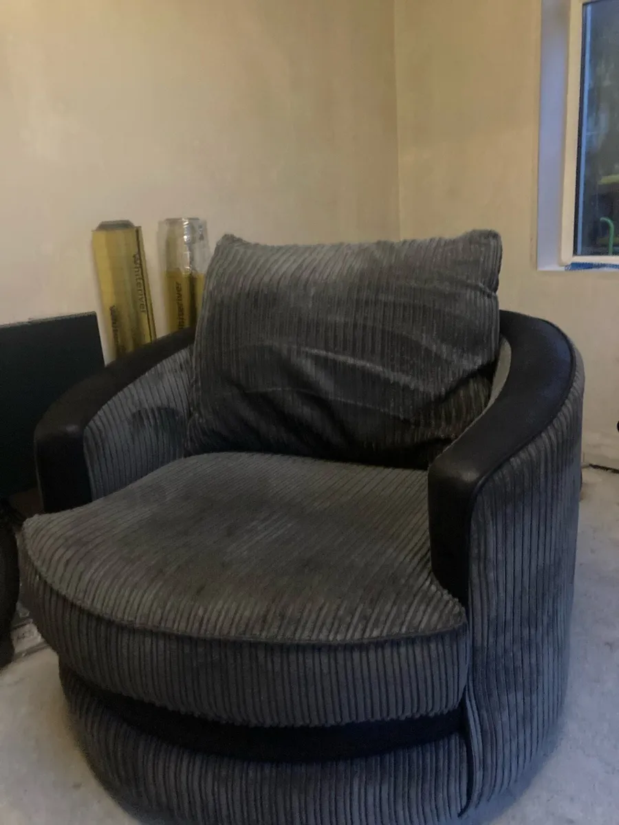 360 swivel lounger - Image 2