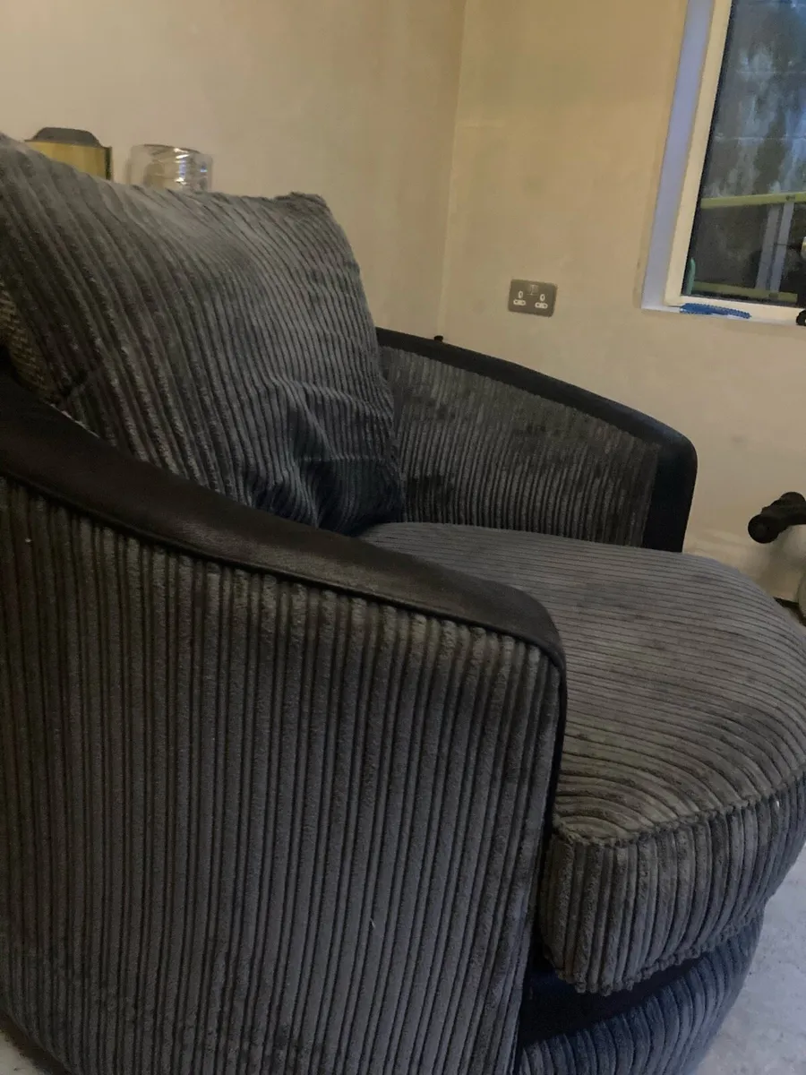 360 swivel lounger - Image 3