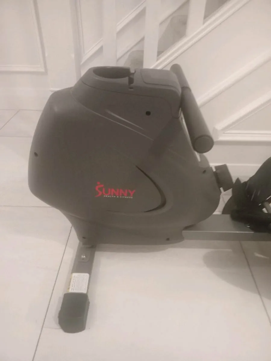 Rowing machine - Image 2