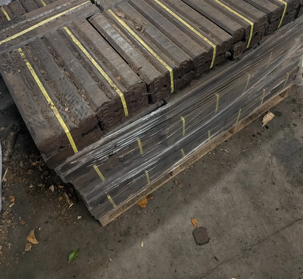 Bord na Mona Briquettes - Image 2