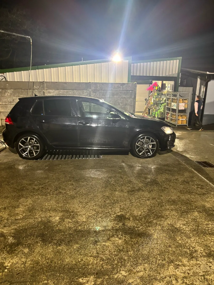 Volkswagen Golf - Image 3