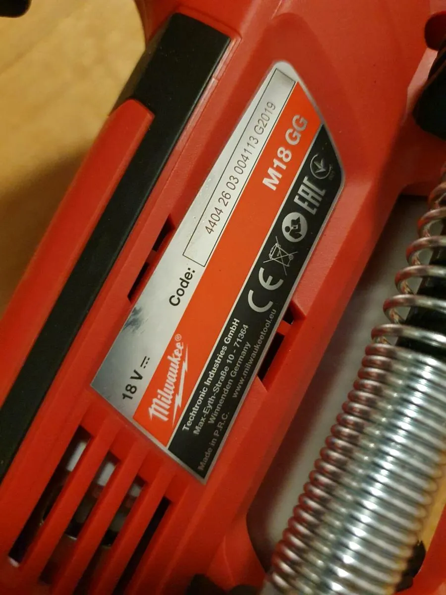 Milwaukee M18GG Grease Gun Body - Image 3