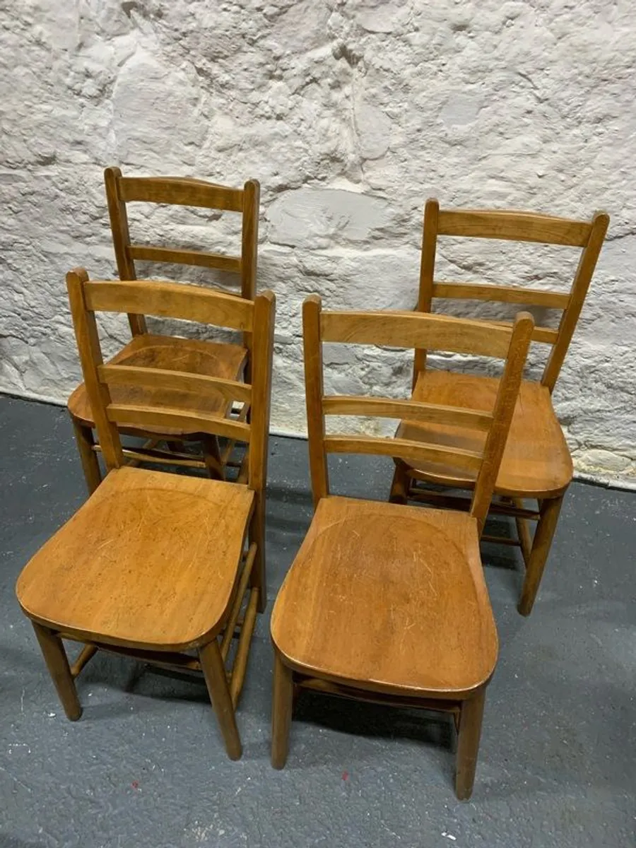 Set of 4 Vintage Elm Dining Chairs. - Image 2
