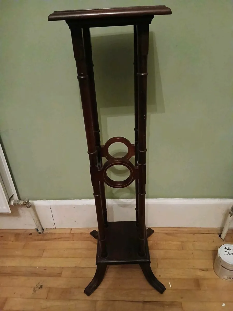 Plant stand - Image 1