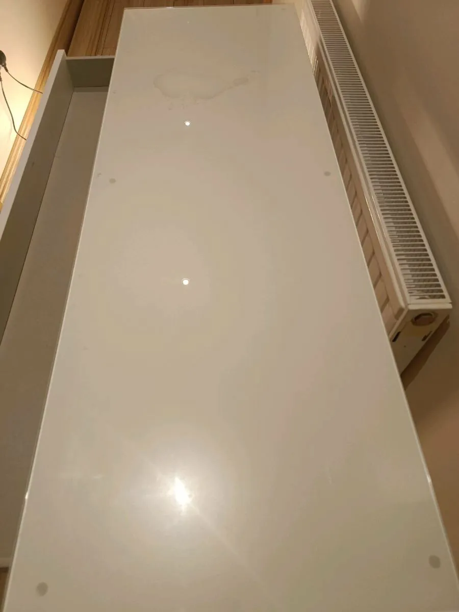 IKEA make up table - Image 3