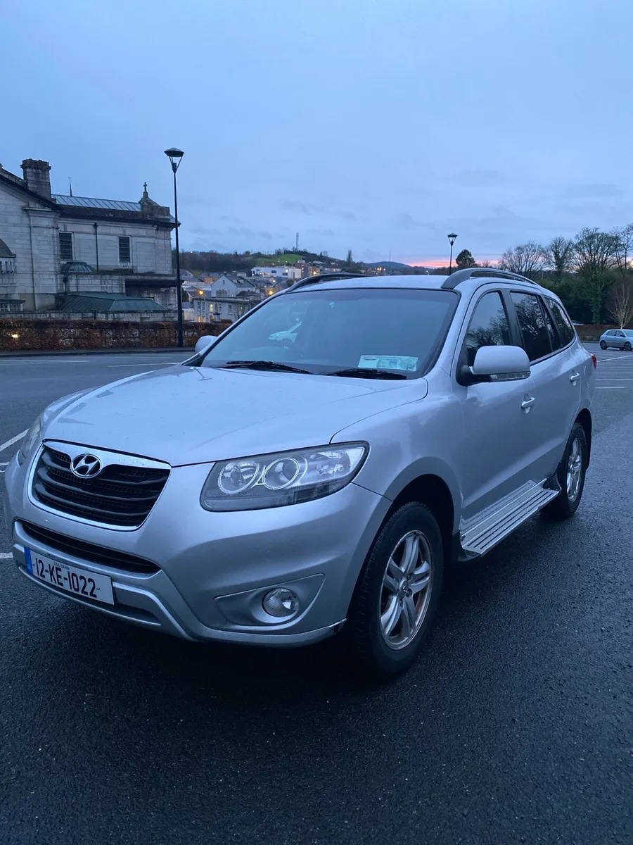 2012 Hyundai Santa Fe 4x4 New Doe 11-26 Tax 05-26 - Image 3