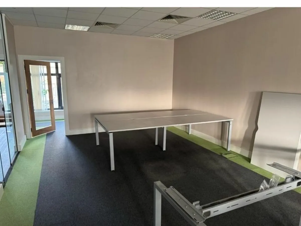 2 x Sets of 4 Office Desks Modular - Image 3