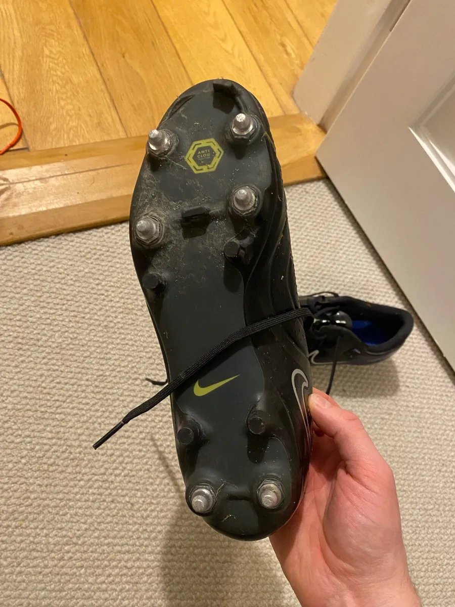 Football Boots - Image 3