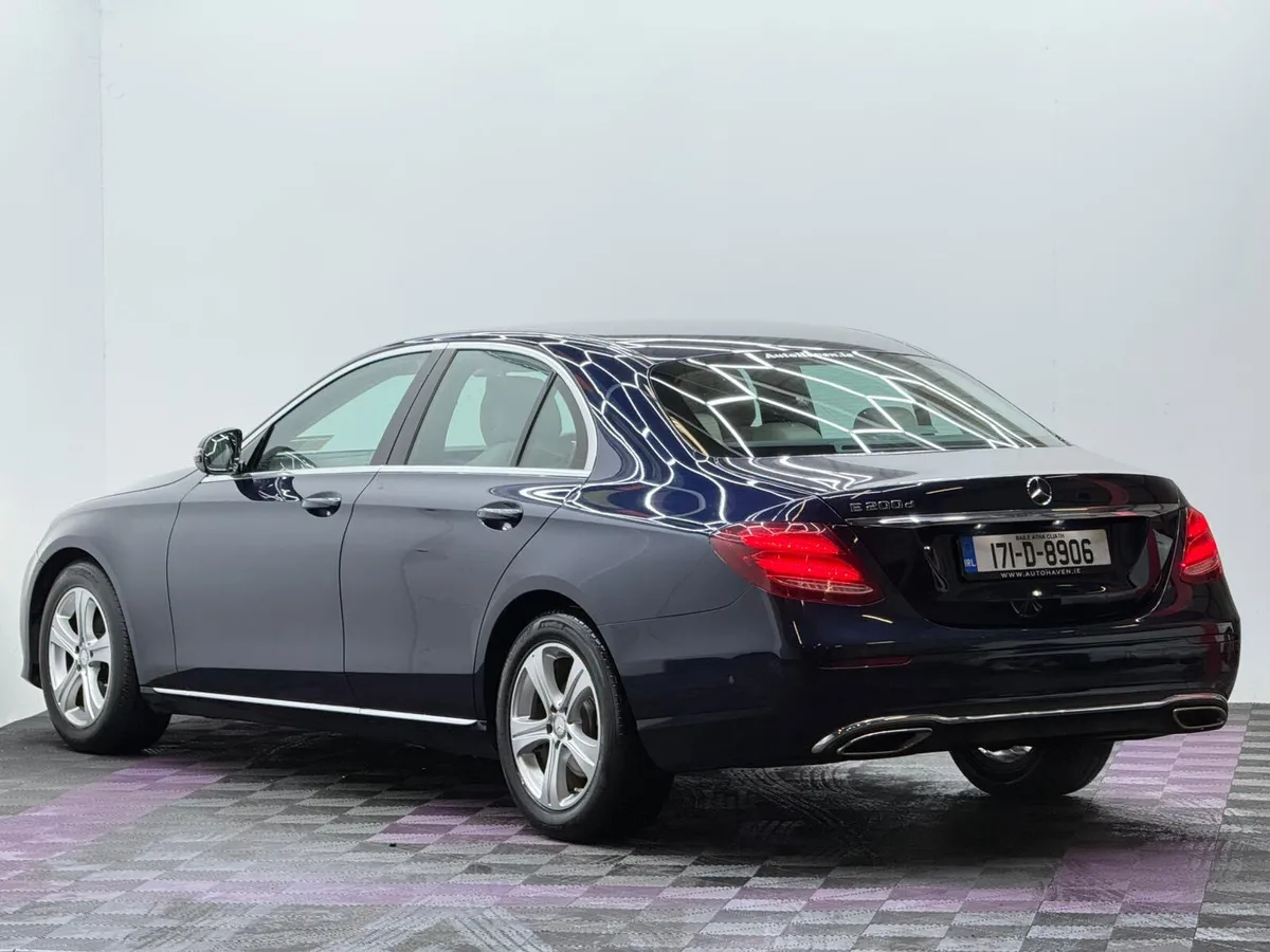 2017 Mercedes-Benz E-Class Avantgarde - Image 4