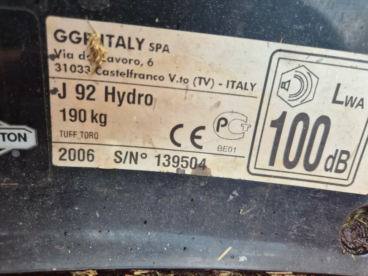 Castlegarden Ride mower - Image 3