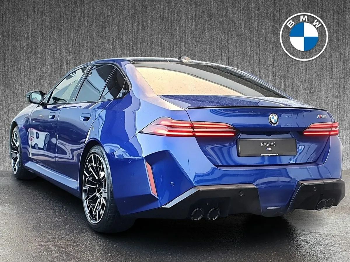 BMW M5 M5 Saloon - Image 2