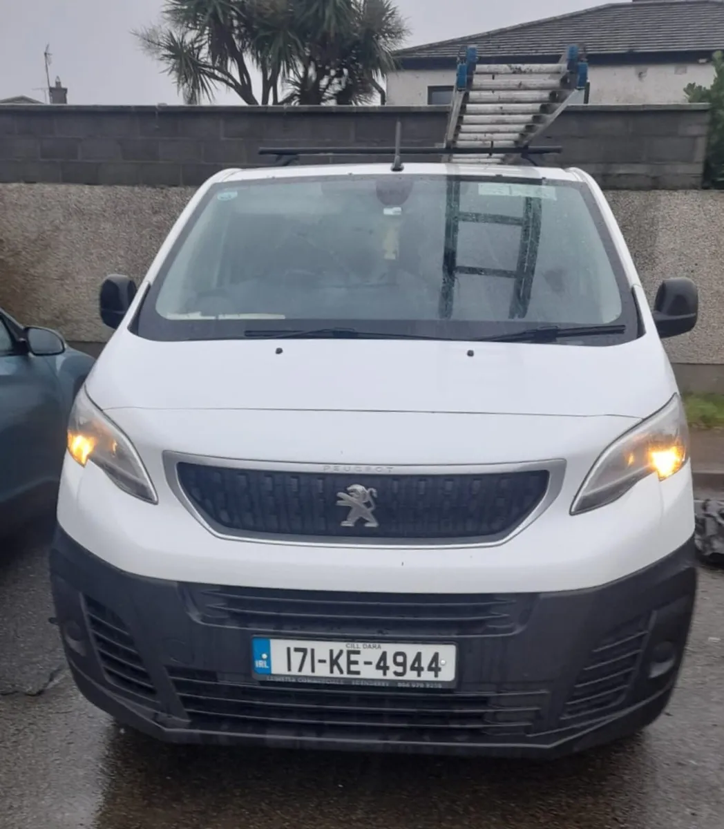 2017 puegeot expert taxed & tested - Image 1