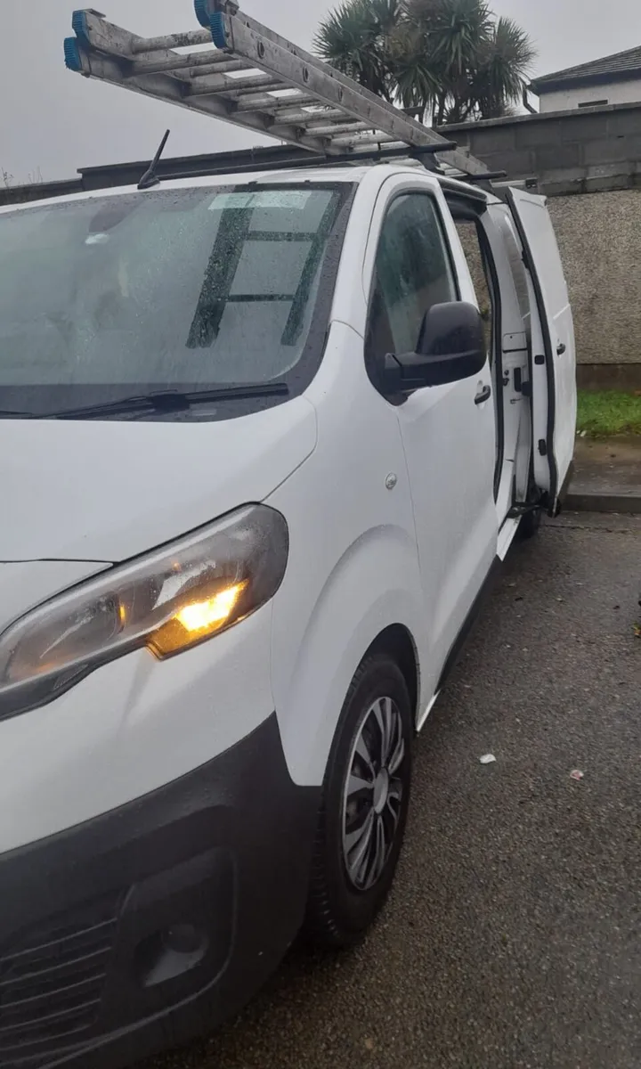 2017 puegeot expert taxed & tested - Image 4