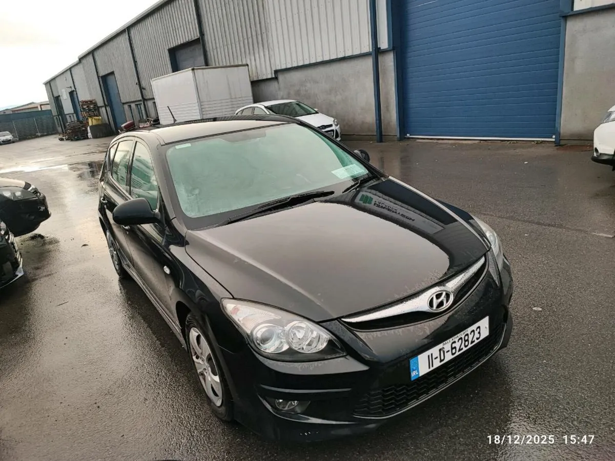 2011 Hyundai i30 - Image 1