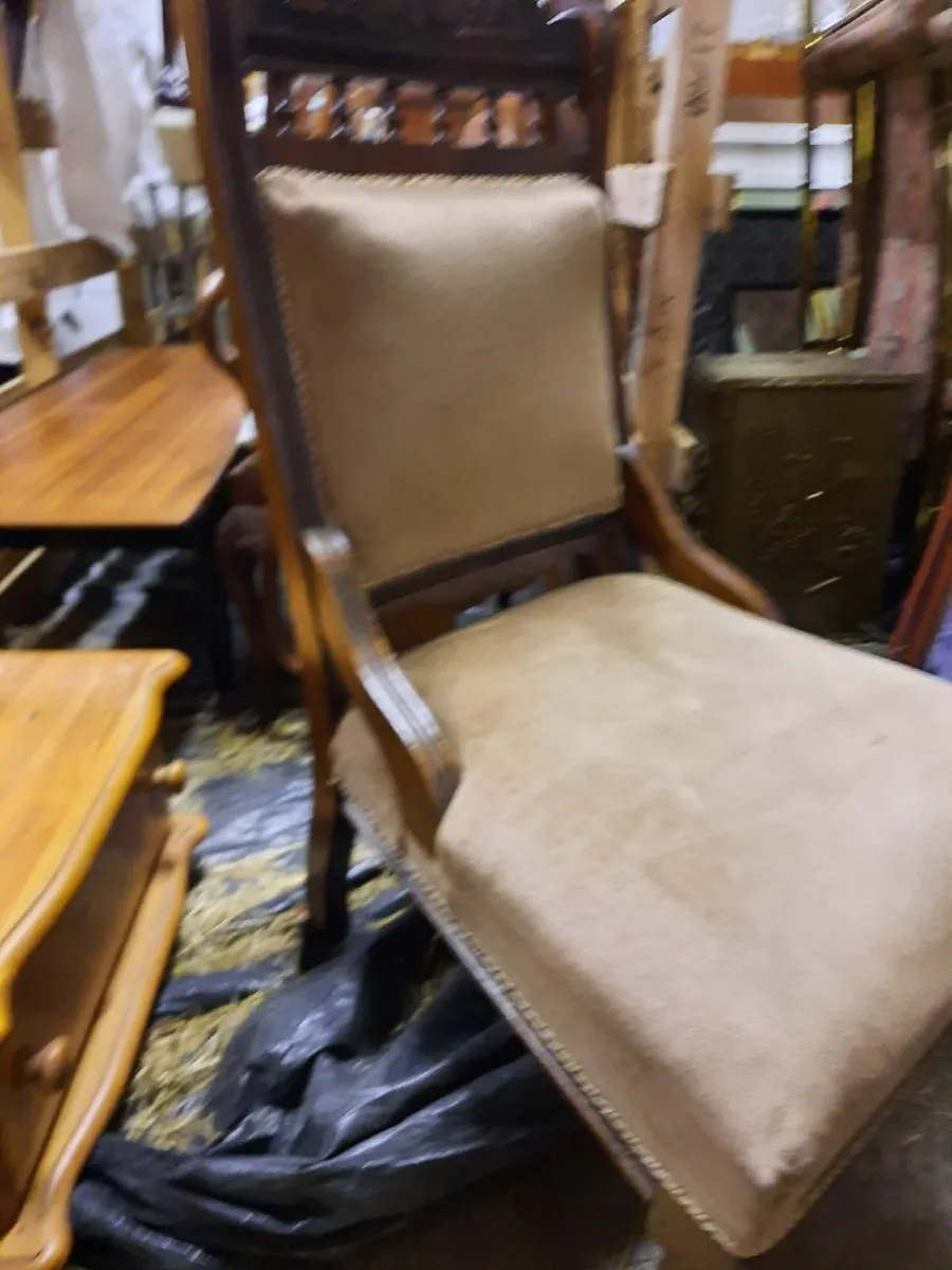 Antique armchair - Image 1