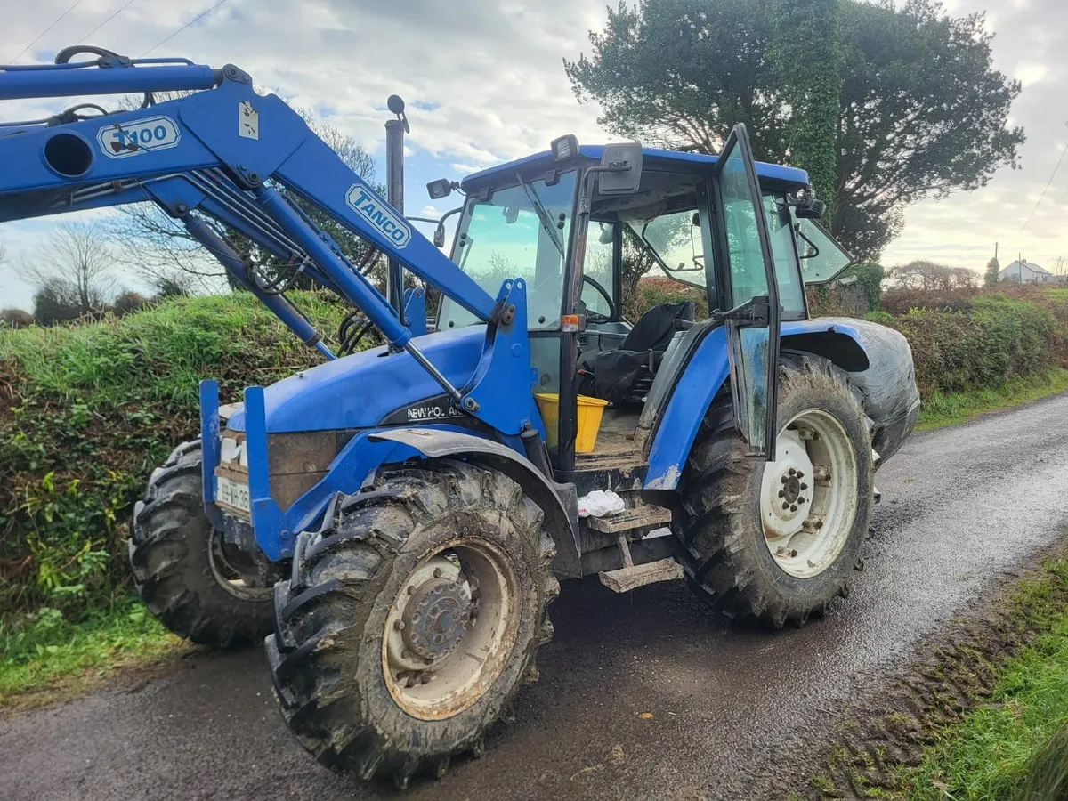 New Holland 7635 Reg 1999 - Image 1