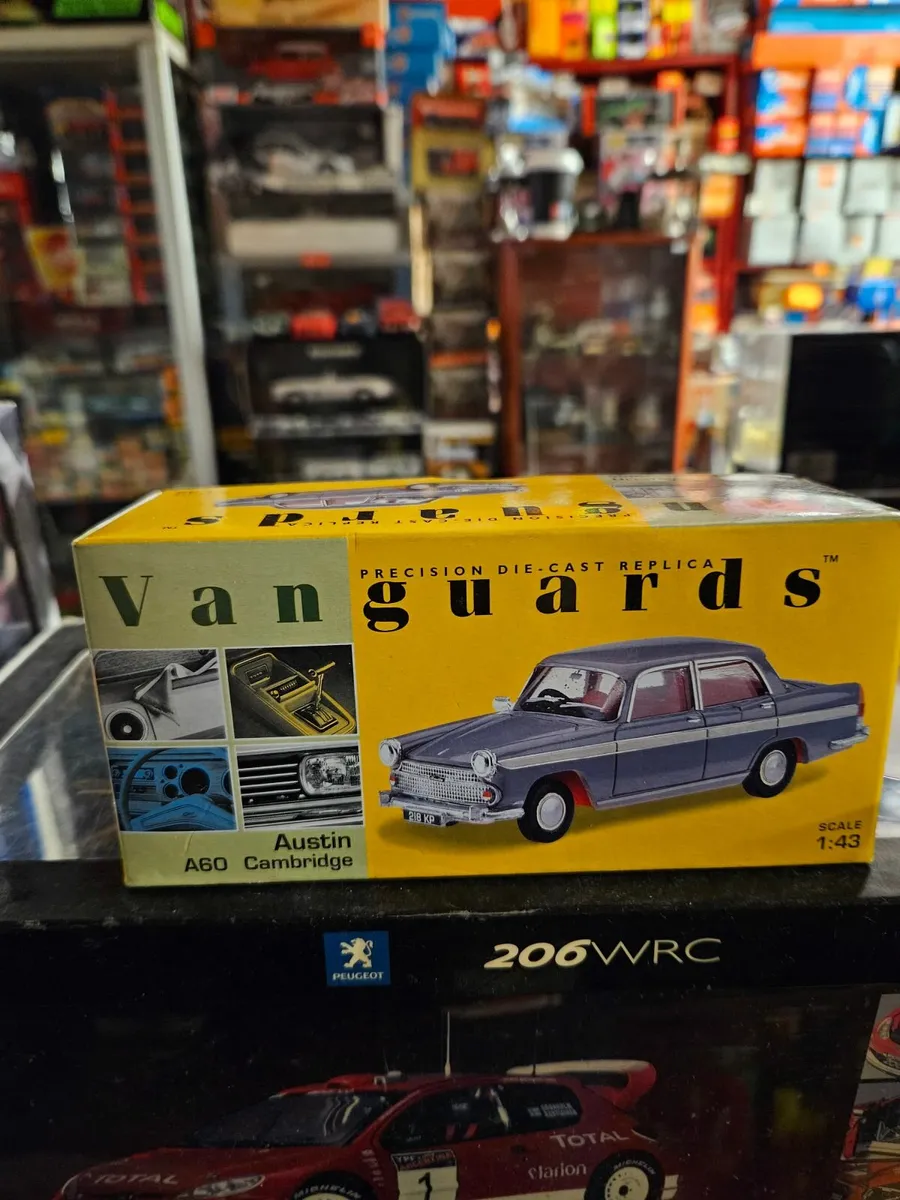 Corgi Vanguards Austin Cambridge