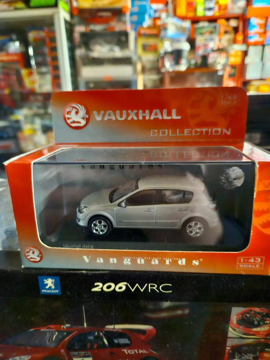 Corgi Vanguards Vauxhall Astra - Image 1