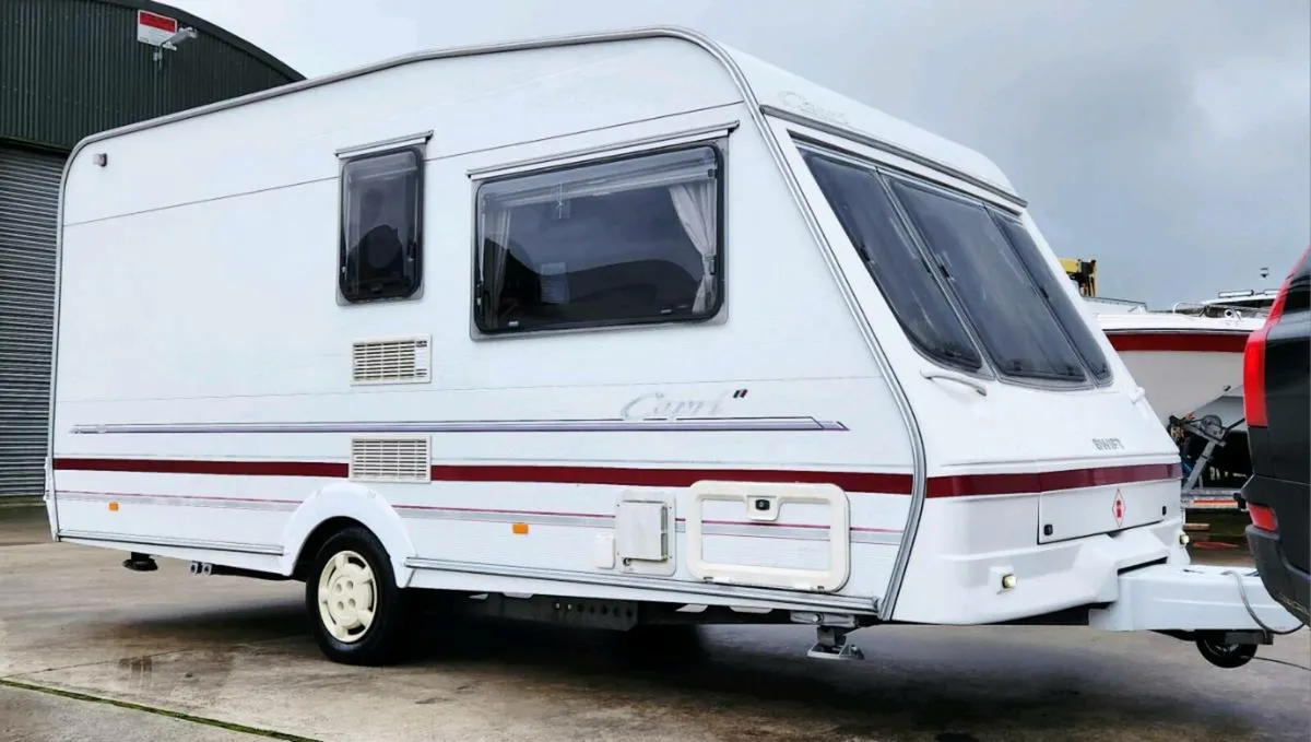 SWIFT XL 2+4 BERTH OVER £1000 EXTRAS *VIDEO* - Image 2