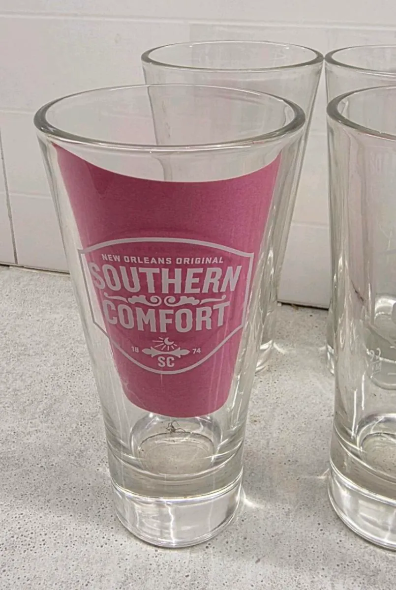 Home Bar Glasses & Bar Runners - Image 3