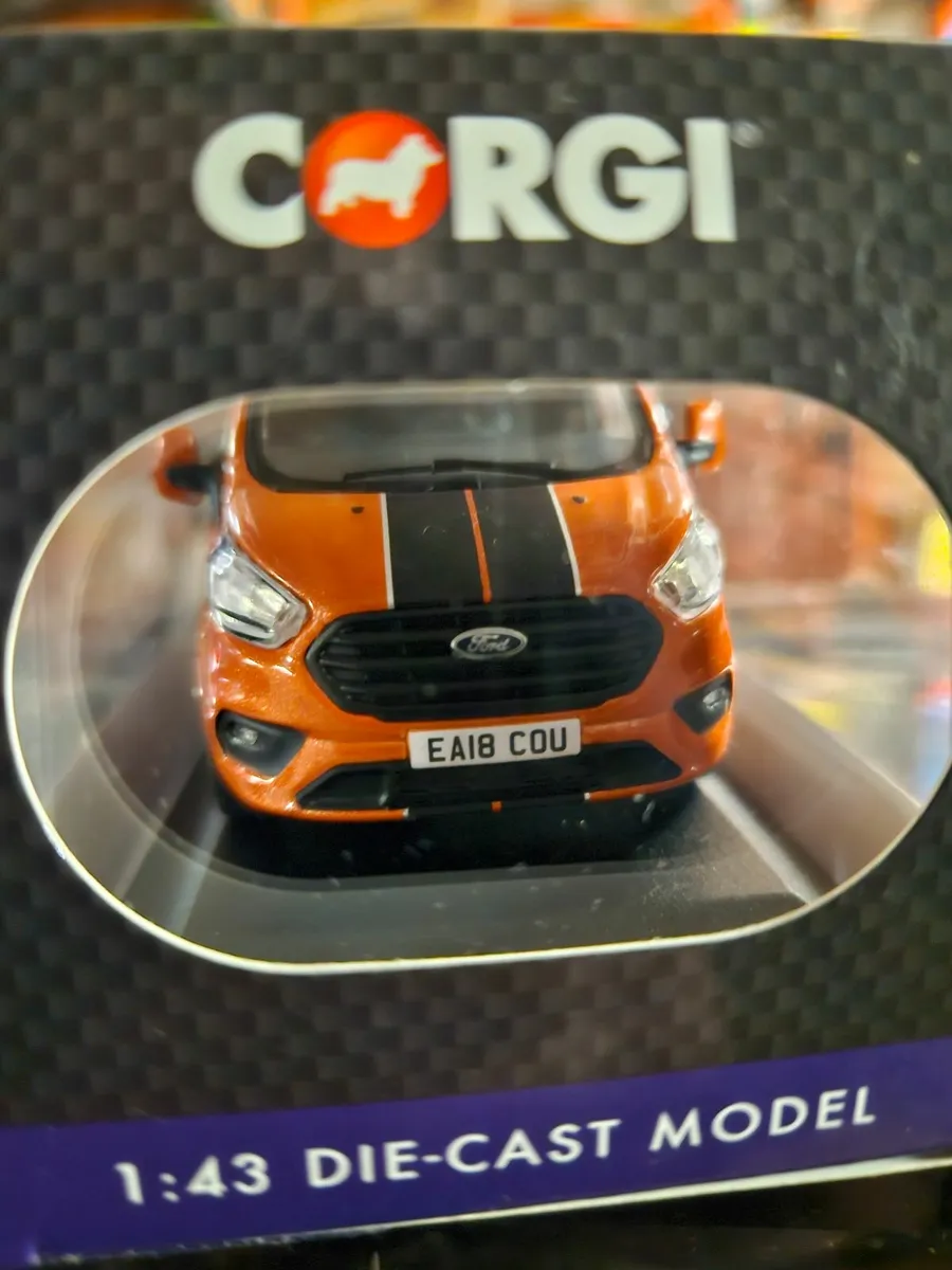 Corgi Ford Transit Custom - Image 2