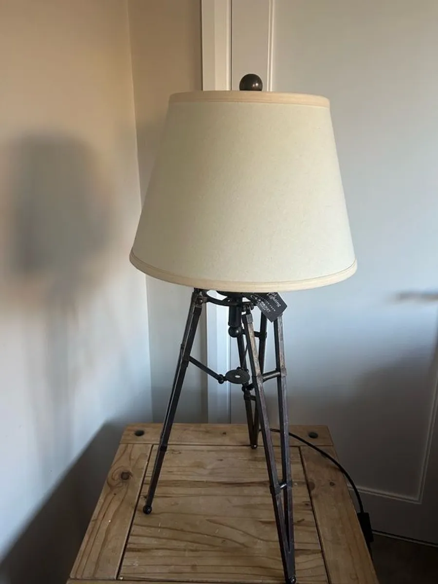 Tustin table lamp Genesis - Image 4