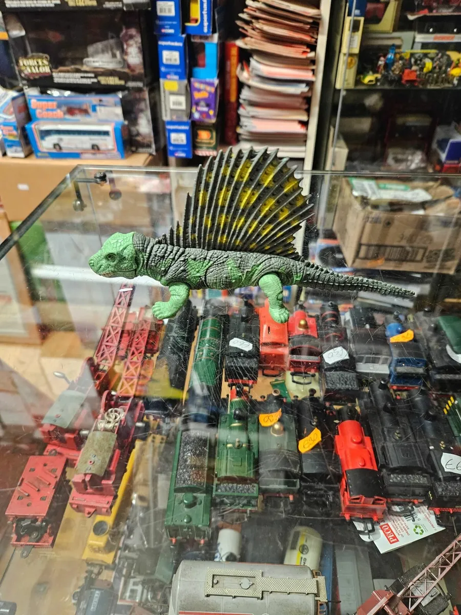 Vintage Jurassic Park Dinosaur - Image 1