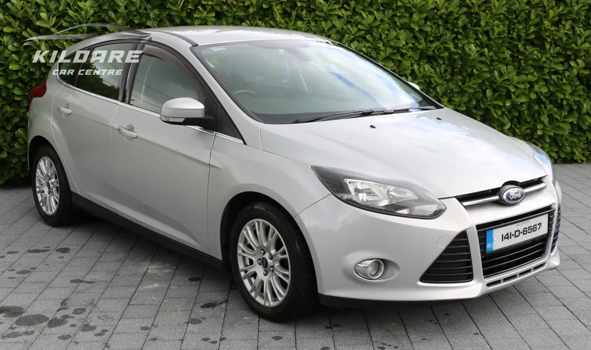 FORD FOCUS TITANIUM AUTO - Image 4